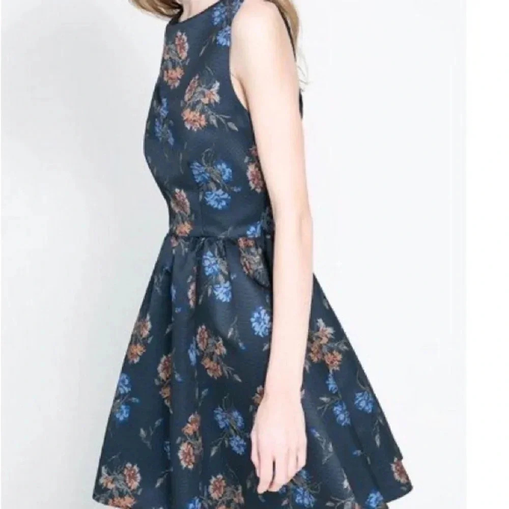 Zara Basics Flare Floral Print Navy Back Crossover Pleated Dress Size Small